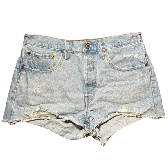 Levi's Pants - Levi's light wash distressed denim shorts